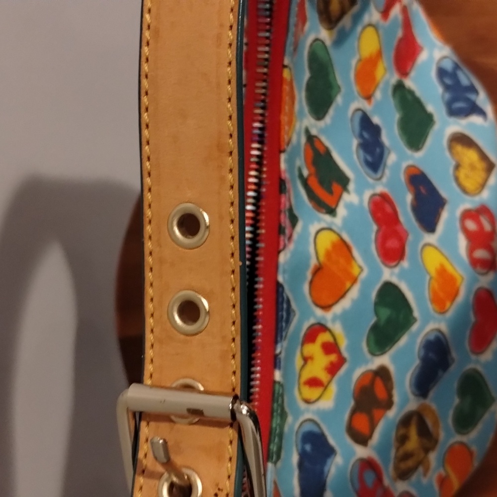 Dooney & Bourke Heart Hobo Vintage Coated Canvas Multi Color Bag And Zipper GUC - Picture 6 of 16